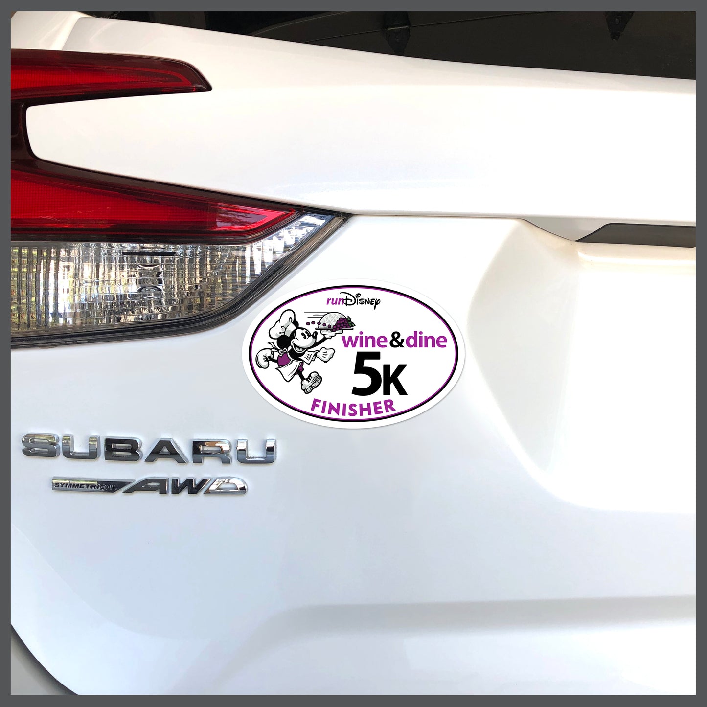 RunDisney Wine & Dine Weekend Mickey with Platter 5K 3.1 Miles FINISHER Decal or Car Magnet