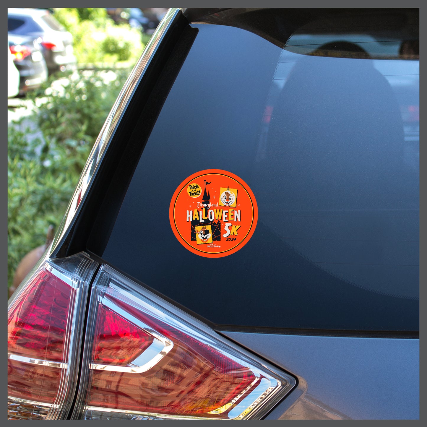 Disneyland Halloween Half Marathon Weekend 2024 5K 3.1 Miles 4″ Circle Decal or Car Magnet