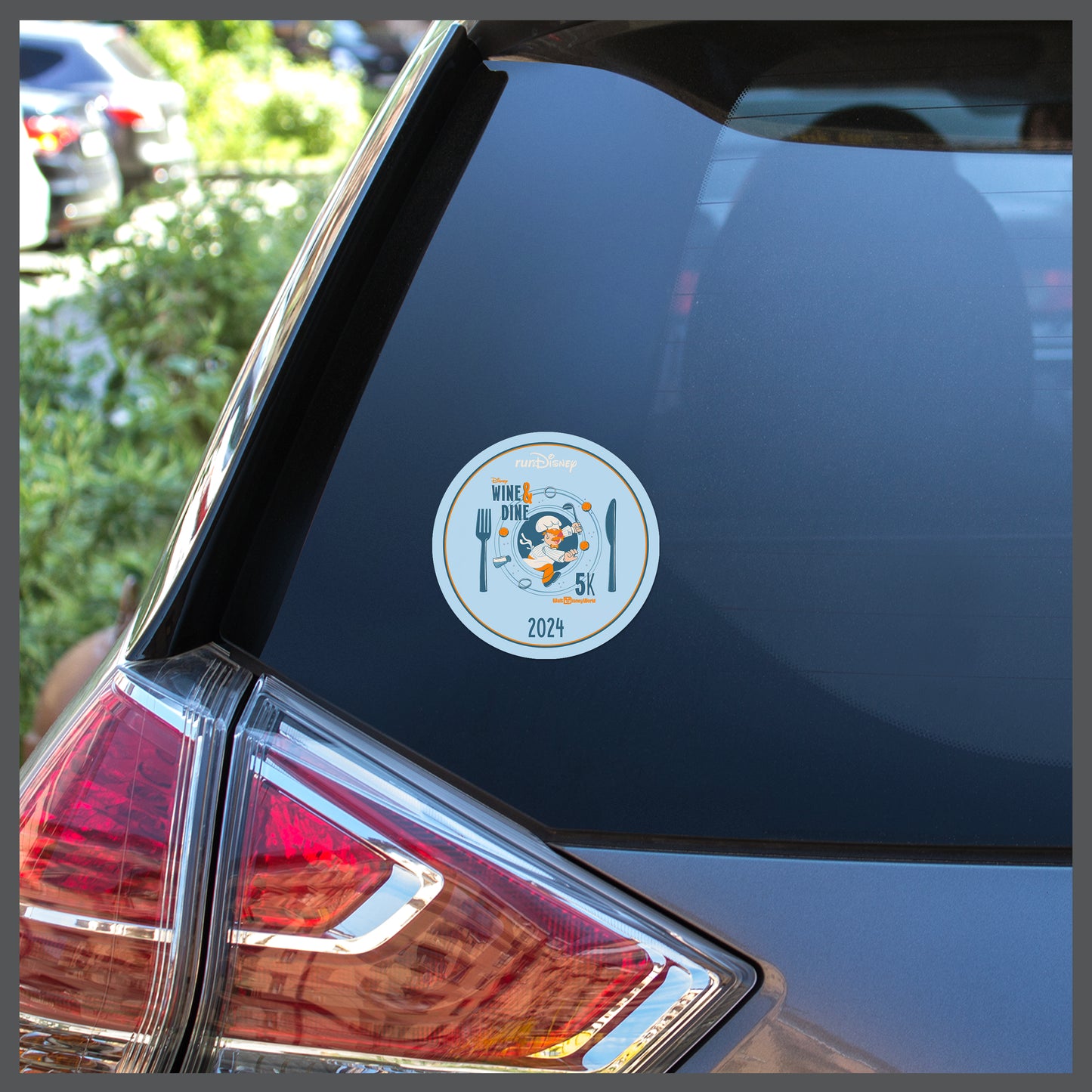 RunDisney Wine & Dine Weekend 2024 5K 3.1 Miles 4″ Circle Decal or Car Magnet