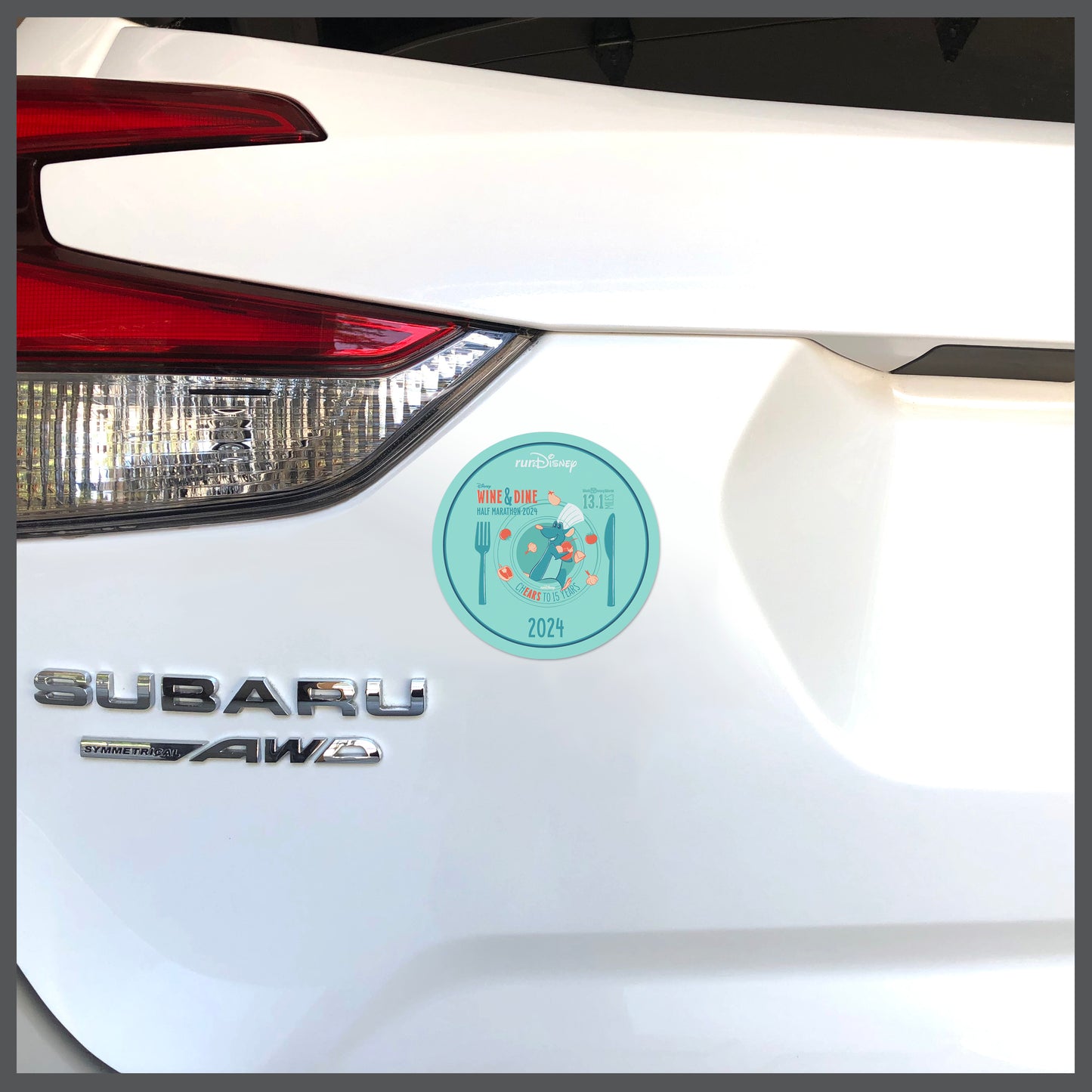 RunDisney Wine & Dine Weekend 2024 Half Marathon 13.1 Miles 4″ Circle Decal or Car Magnet